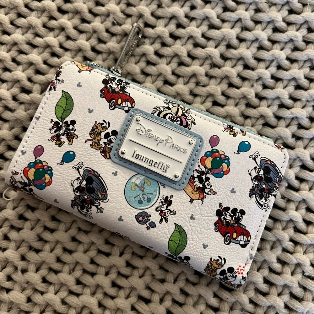 Loungefly wallet